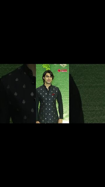 Bobby Deol's son Aryaman Deol got shy while posing for Paps at Sangeet ceremony #shorts