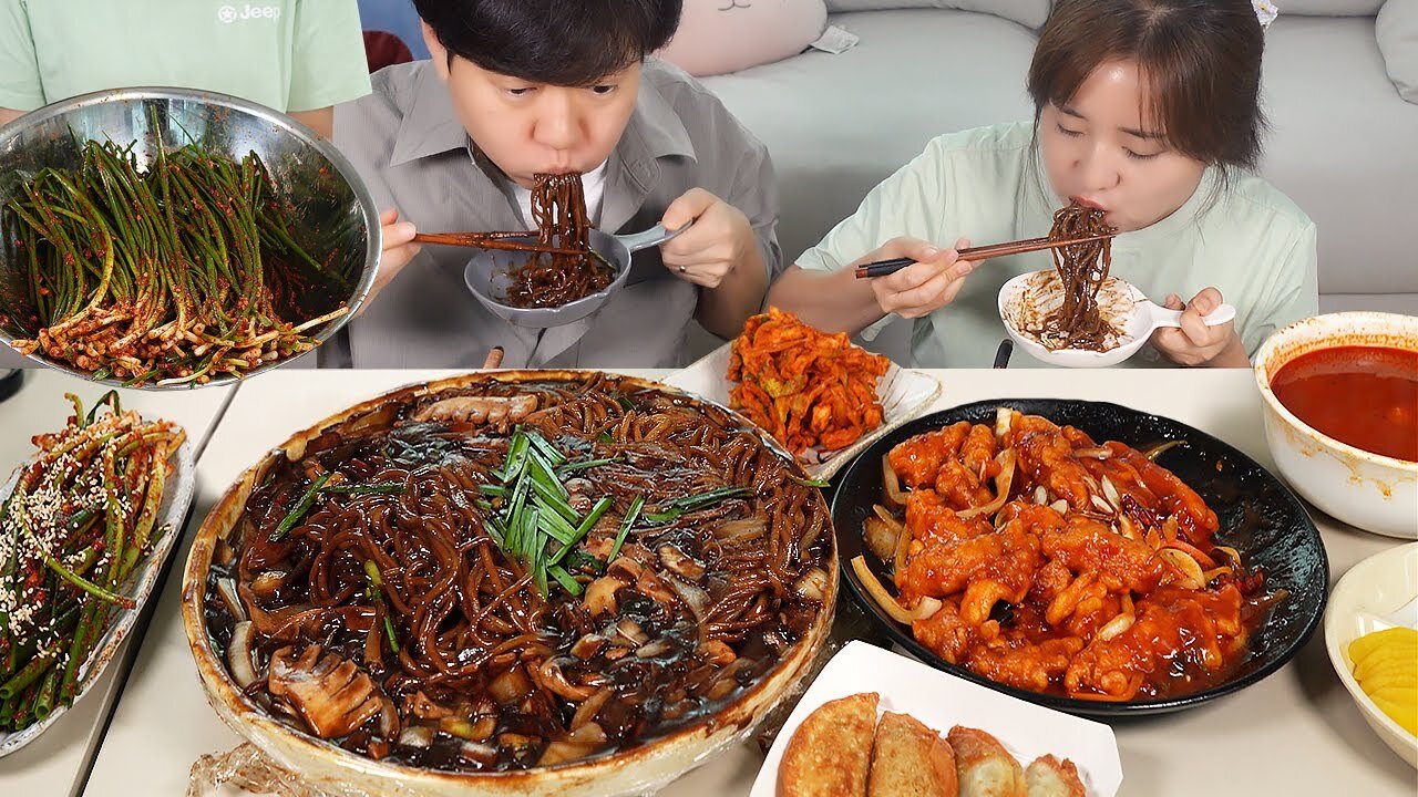 Cooking Mukbang :) Green onion kimchi, seafood jajangmyeon, and Sichuan sweet and sour pork