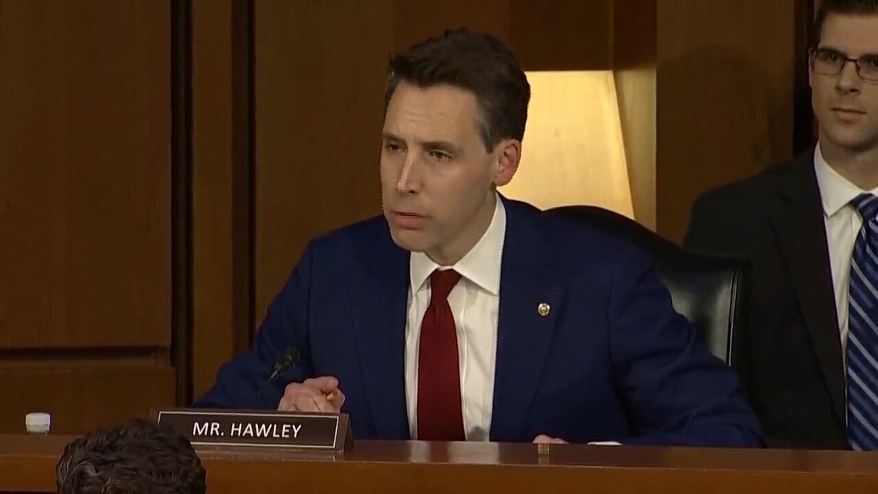 Sen. Hawley Grills Judge Jackson Over Light Sentencing of Child Predators