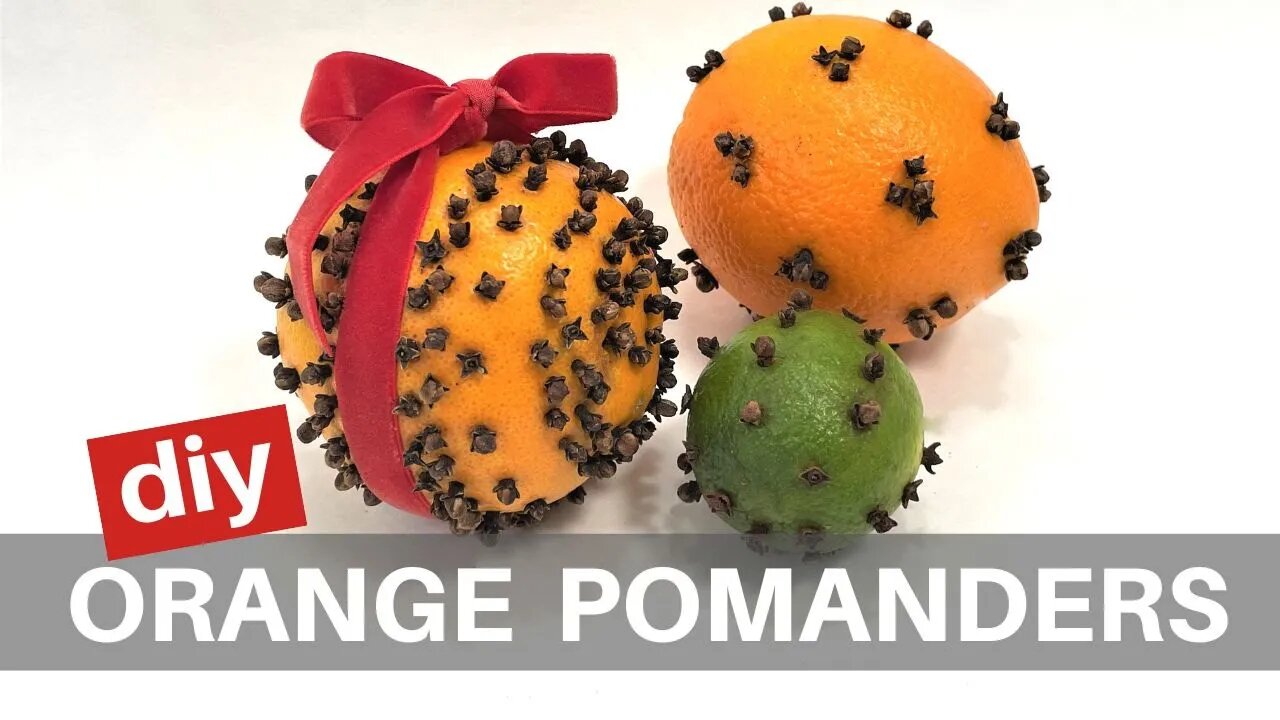 How To Make an Orange Pomander // Simple Aromatic Christmas Craft