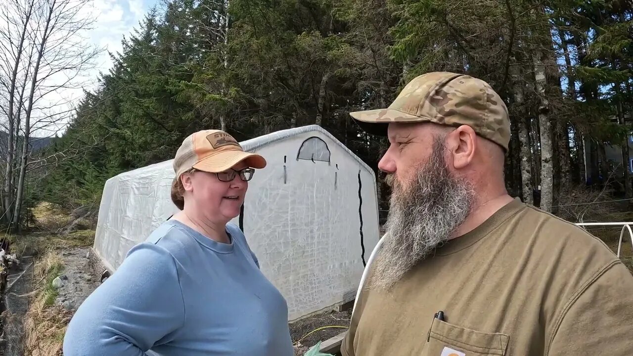 Alaska off grid homesteading | back to basics.