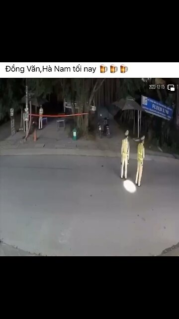 CSGT MÀ VI PHẠM LUẬT GIAO THÔNG!