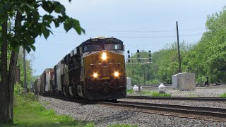 CSX Manifest Mixed Freight Train From Berea, Ohio