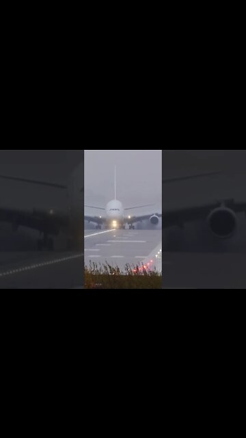 A380 landing in storm😳