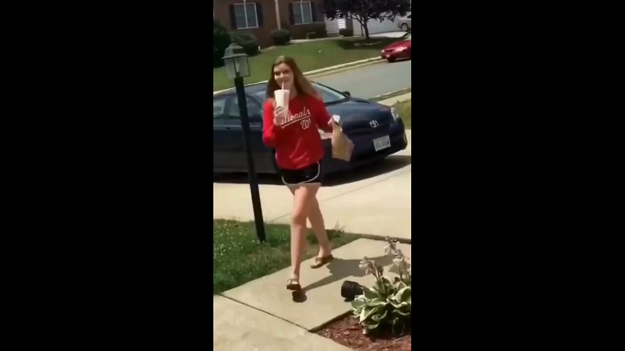 hot girls meme