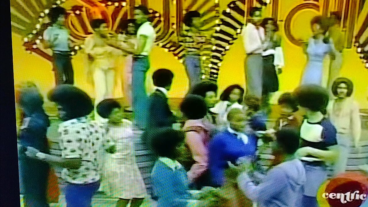 Se... Machine Soul Train Dancers 1975