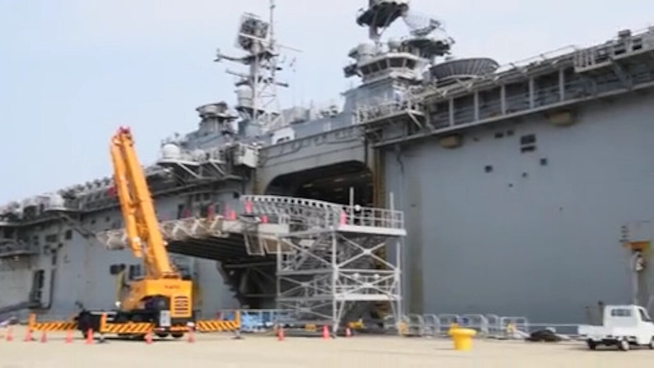 Commander, Fleet Activities Sasebo's Navy Divers Perform Repairs