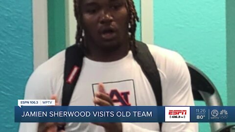 Jamien Sherwood visits Jensen Beach