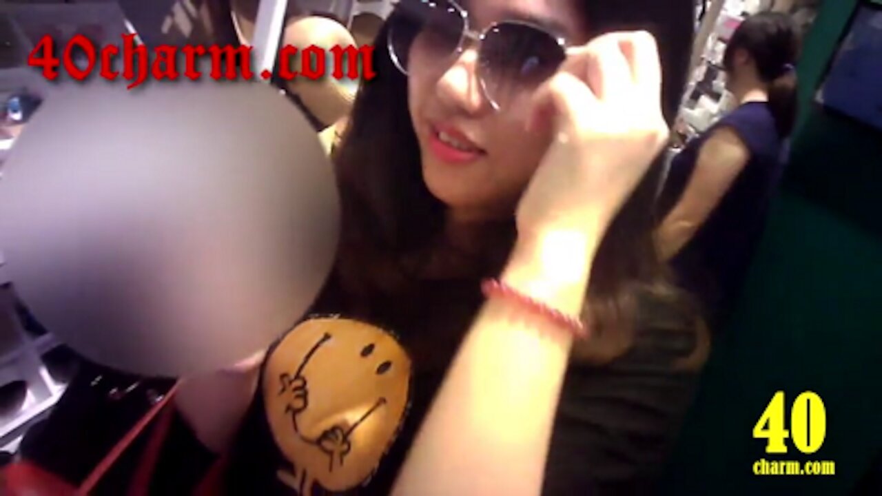 從步行到女士購買太陽鏡的商店