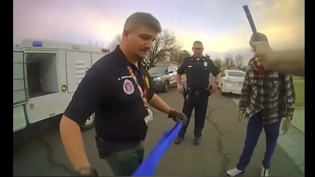 Police in Oklahoma vs. Pig | Too funny | whatduhbot