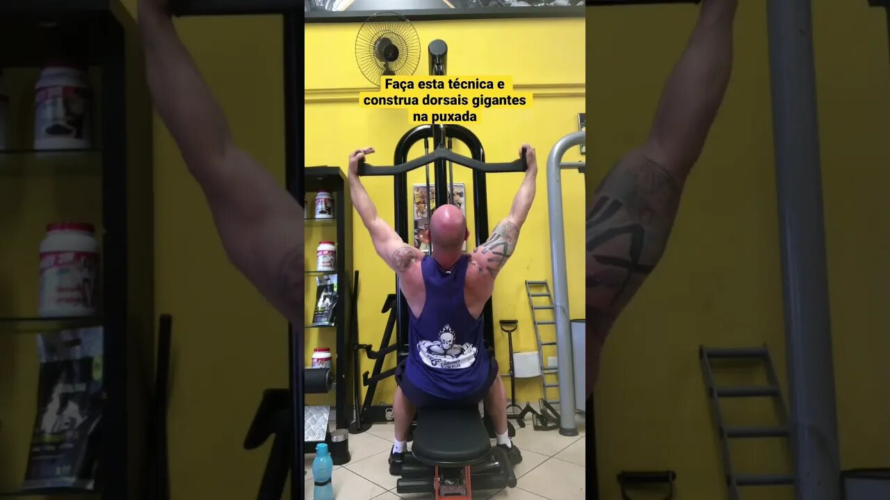 Técnica para melhora a puxada alta no treino de costas #shorts