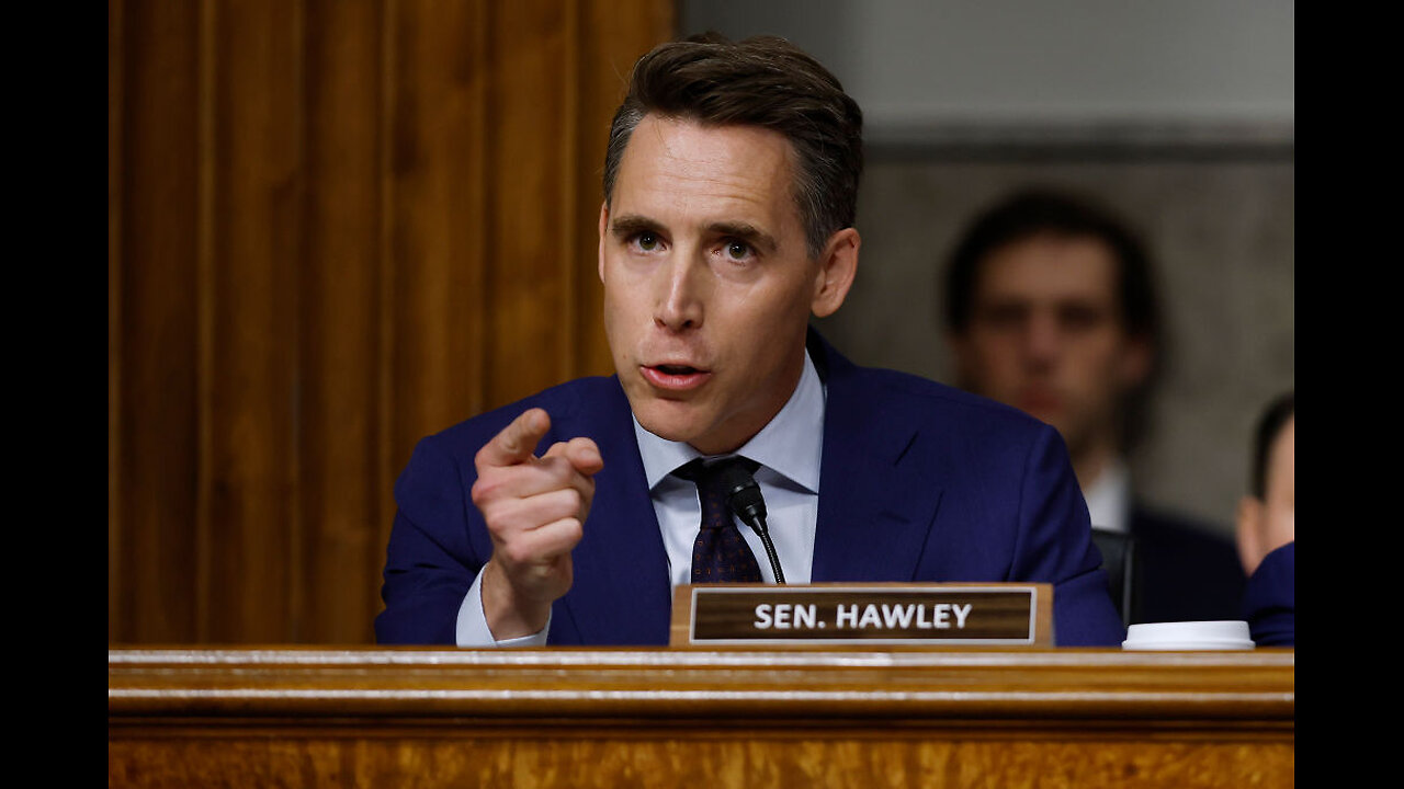 Josh Hawley Puts DOJ & FBI On Notice Over Trump Prosecutions: 'Don't Shred a Single Document'