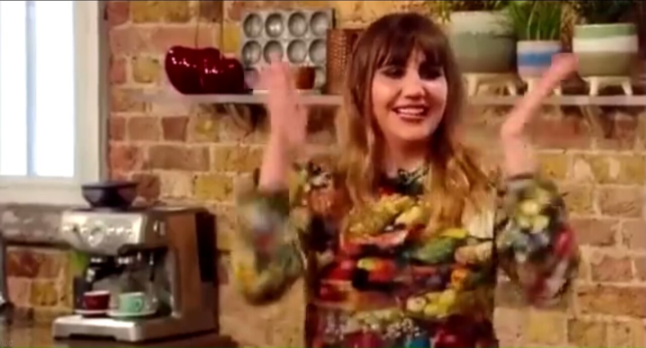 TV People Clapping Stupidly for a Regular Plate of Food