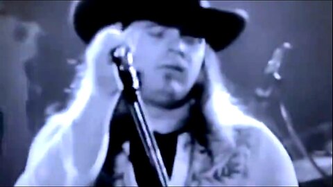 RARE VIDEO OF THE YOUNG LYNYRD SKYNYRD BAND - FREE BIRD -1977 🦅