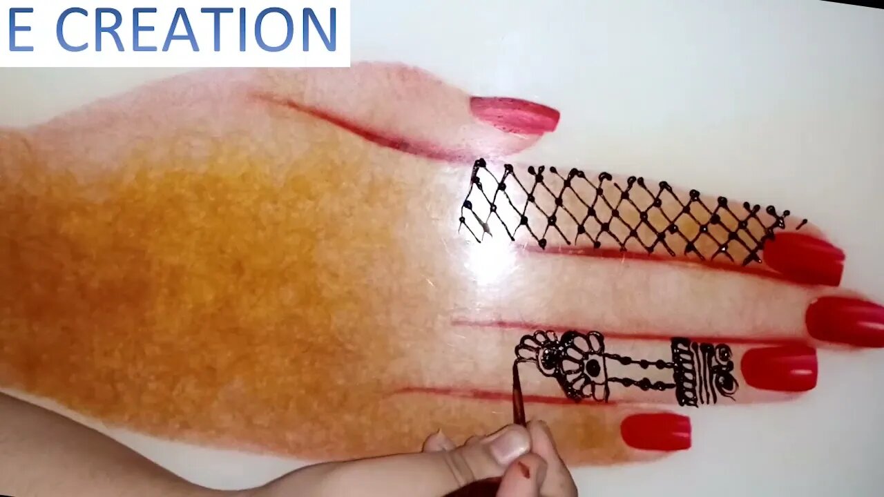 attractive chain jewellry mehndi design