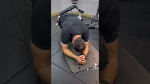 First-Timer breaks personal record by Planking for 5 minutes