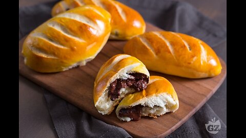 Chocolate Filled Buns