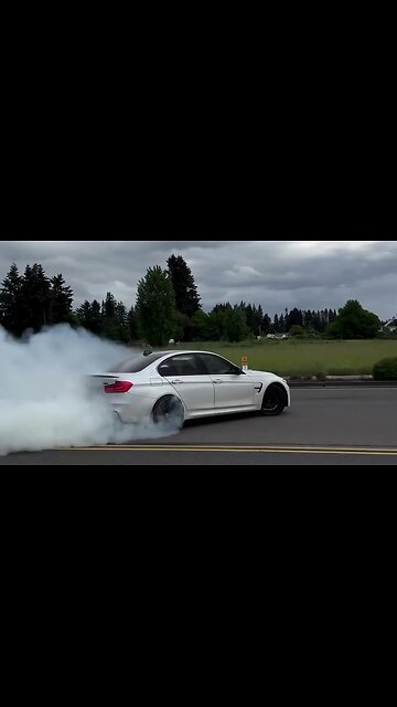 I love BMW ❣️❣️❣️ is my favorite car