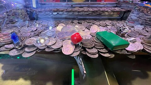 Accident, OR Pure Genius???￼ either way there’s a huge surprise flip-flop on this Coin Pusher Video￼