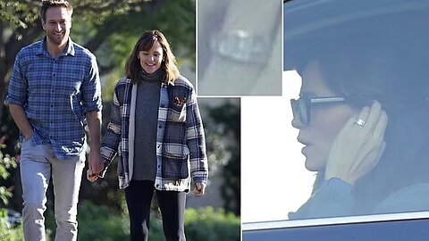 "Jennifer Garner Engagement Rumors Heat Up with Diamond Ring"