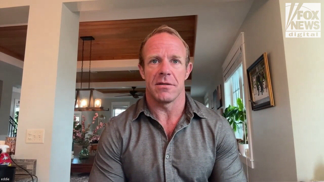 Ex-Navy SEAL Eddie Gallagher Fights For Unjustly Accused Military Service Members