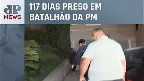 Anderson Torres chega em casa após revogação da prisão