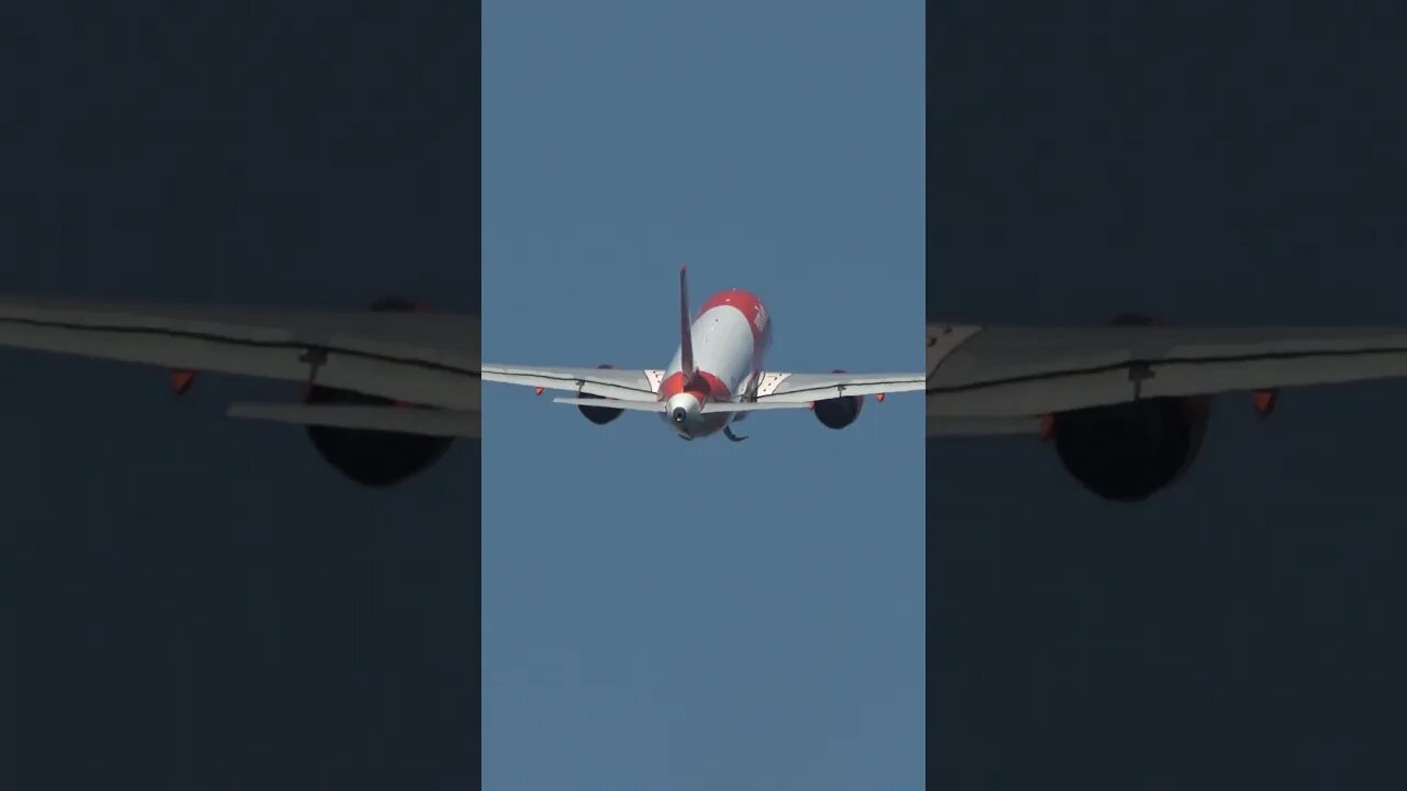 Landing Gear Retract Close-up