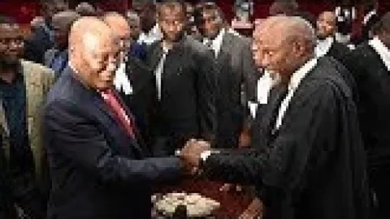 Moment Atiku Storm Tribunal To See Things For Himself see Former VP's Arrival