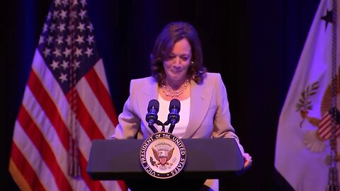 Kamala Harris Says "Let's Remember The Preamble To The Constitution," Then Checks Notes For It