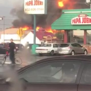 Massive fire breaks out at Phoenix Safeway store
