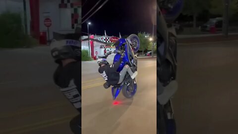 Lit lit 🔥 #stunt #bike #viral #shorts #saintpee #faraway #youtubeshorts #music