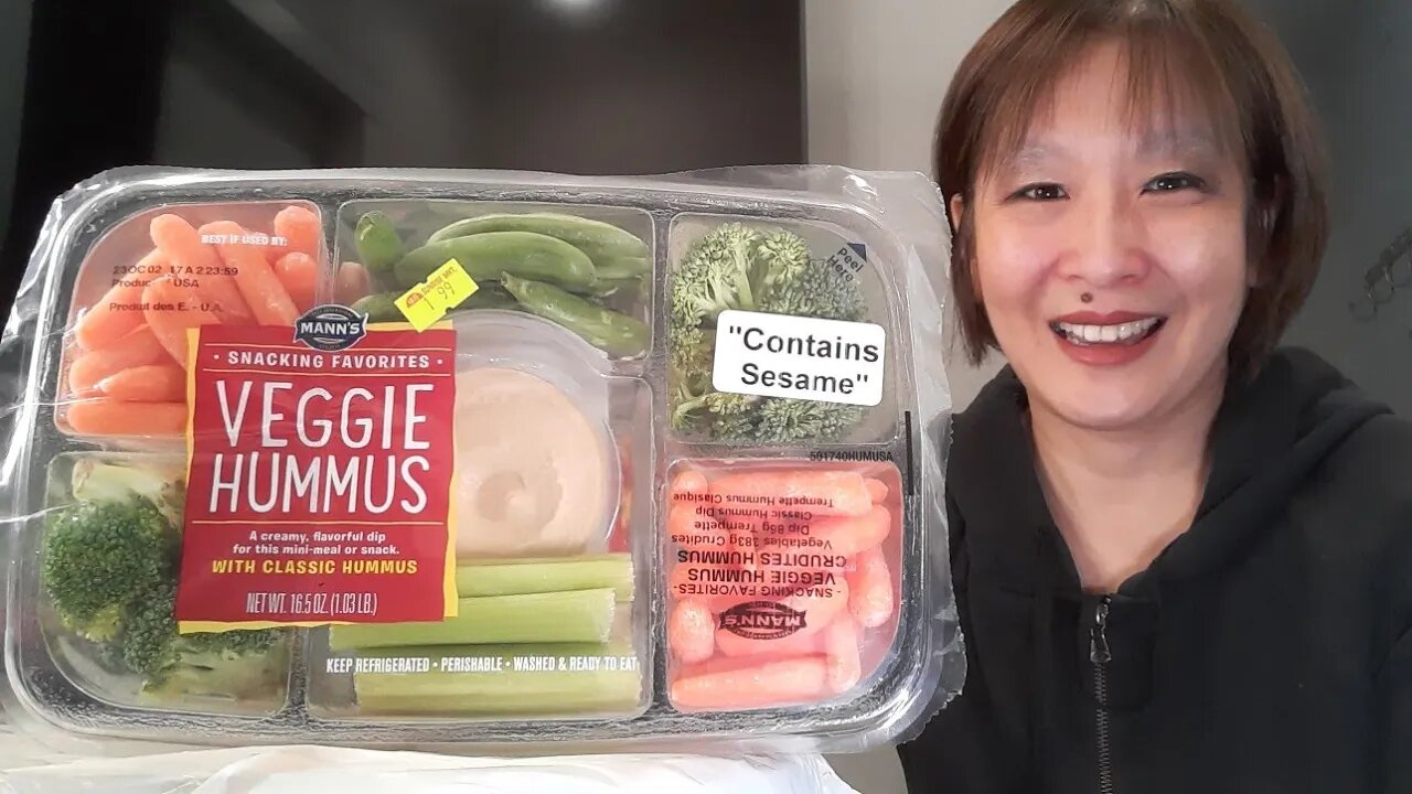 Wanna eat with me Wednesday?***ASMR/Mukbang-ish***Crudites with Hummus