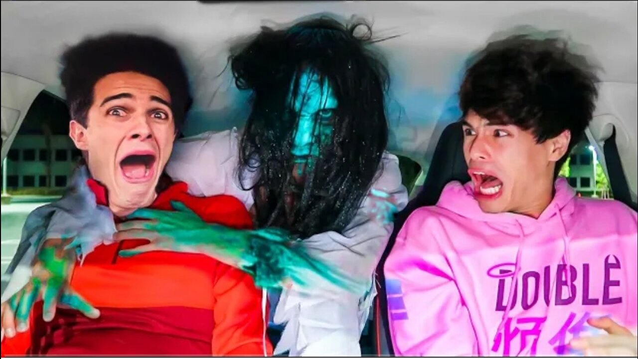 PARANORMAL GHOST PRANK ON FRIENDS!! | Halloween Special