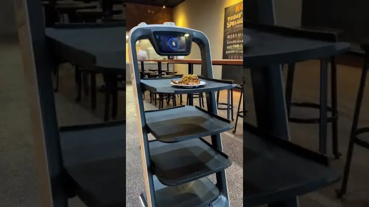 Robowaiter at Chinese restaurant in Columbus Ohio