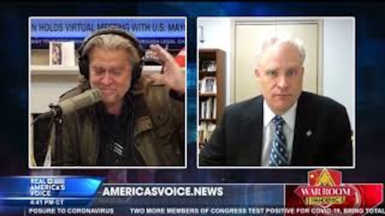 STEVE BANNON Talks To Lawyer that Alan Dershowitz Is Talking About Has BEST CHANCE?