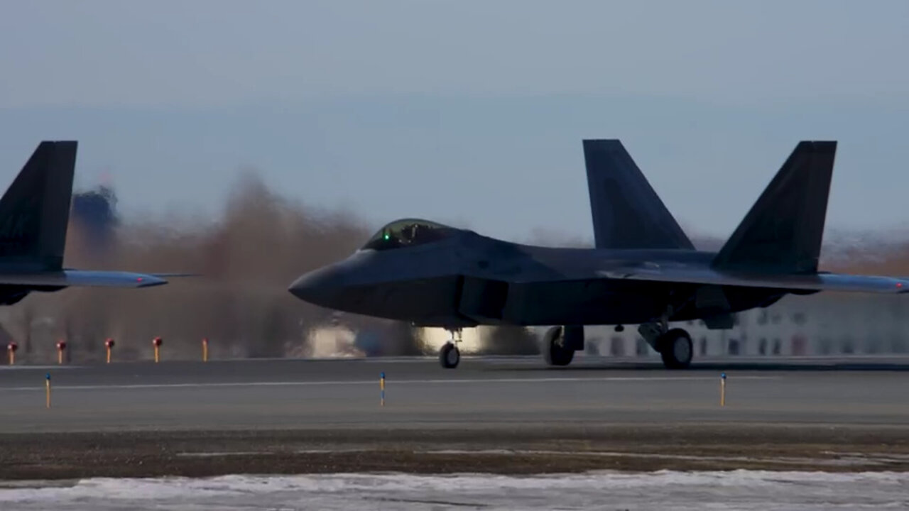 F-22 Afterburner Launches during PF 22-4 (4K Slowmo)