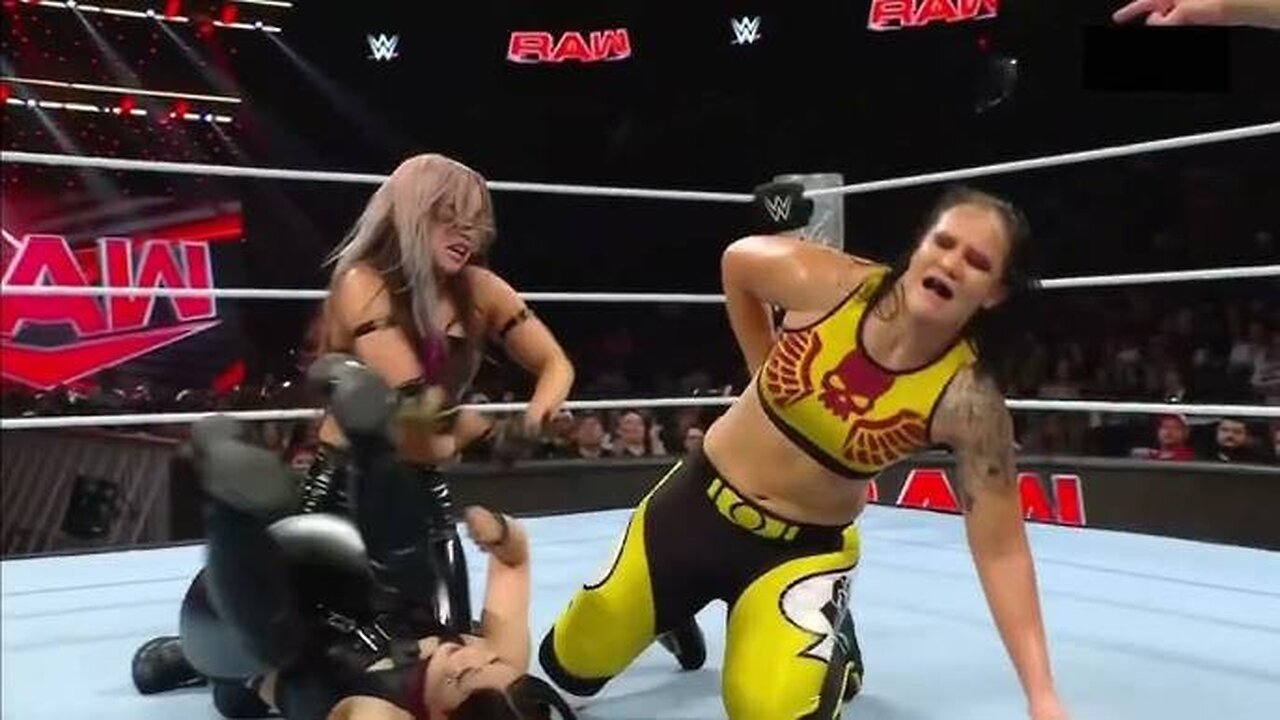 Damage CTRL (IYO SKY & Kairi Sane) vs. Pure Fusion Collective (Shayna Baszler & Zoey Stark)