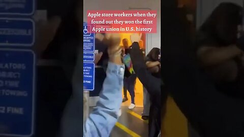 Apple Workers Win First U.S Union