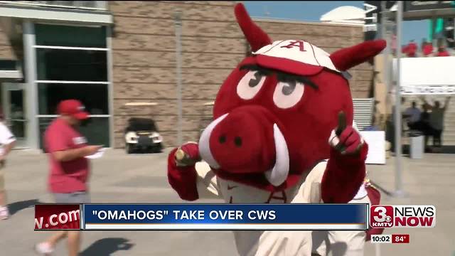 Arkansas fans show up in droves