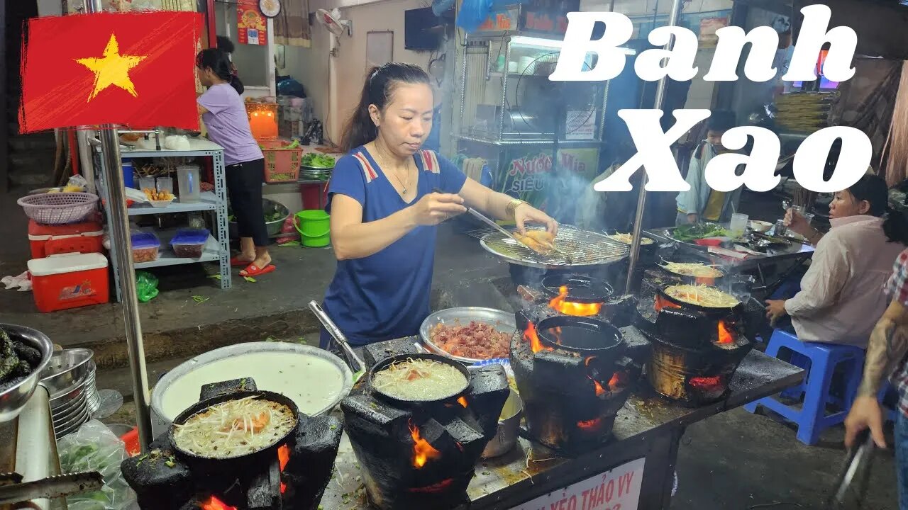 District 10 Street Food Su Van Hanh Street " Banh Xeo " 2023 Vietnam Guide