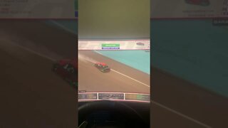 Nascar Next Gen Cup Car getting loose in turn 4 homestead ( Miami) Iracing