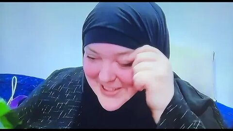 Foodie Beauty Comes Back At Yo Mama Fake Come If You Dare! Why Don’t They Strike Each Other Think!!