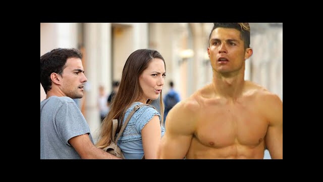 WOMEN EPIC REACTIONS TO CRISTIANO RONALDO SHIRTLESS IN PUBLIC