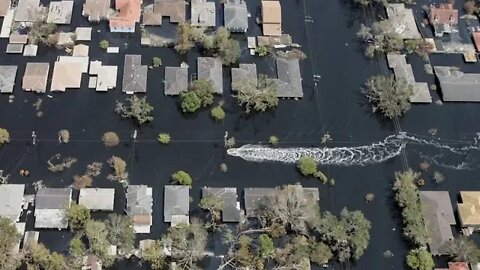 MASSIVE TSUNAMI-LIKE FLOODWATERS NOW BEGIN TO INNUNDATE FLORIDA COASTLINES(!)INCREDIBLE DOWNPOURS(!)