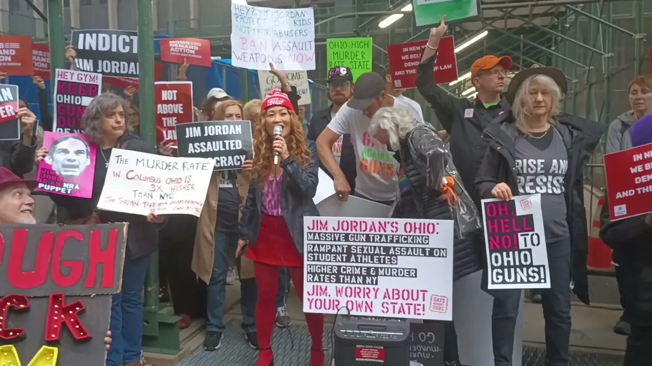 Sonni Munn Speech at the NYAGV1 MomsDemand rally outside 26 Federal Plaza 4/17/23 GAGnoguns