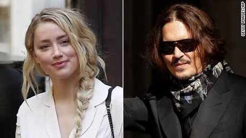 Johnny Depp starts laughing at Amber Heard's SURREAL Testimony