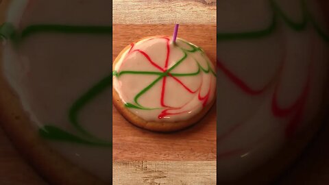 Satisfying royal icing cookie decorating technique! EASY #shorts