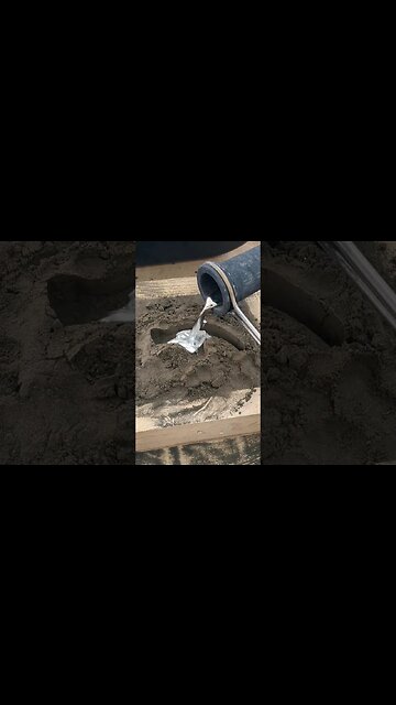 ASMR Pouring Metal Melting #shorts