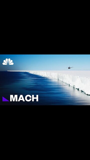 A massive ice wall appeared in the Pacific Ocean!