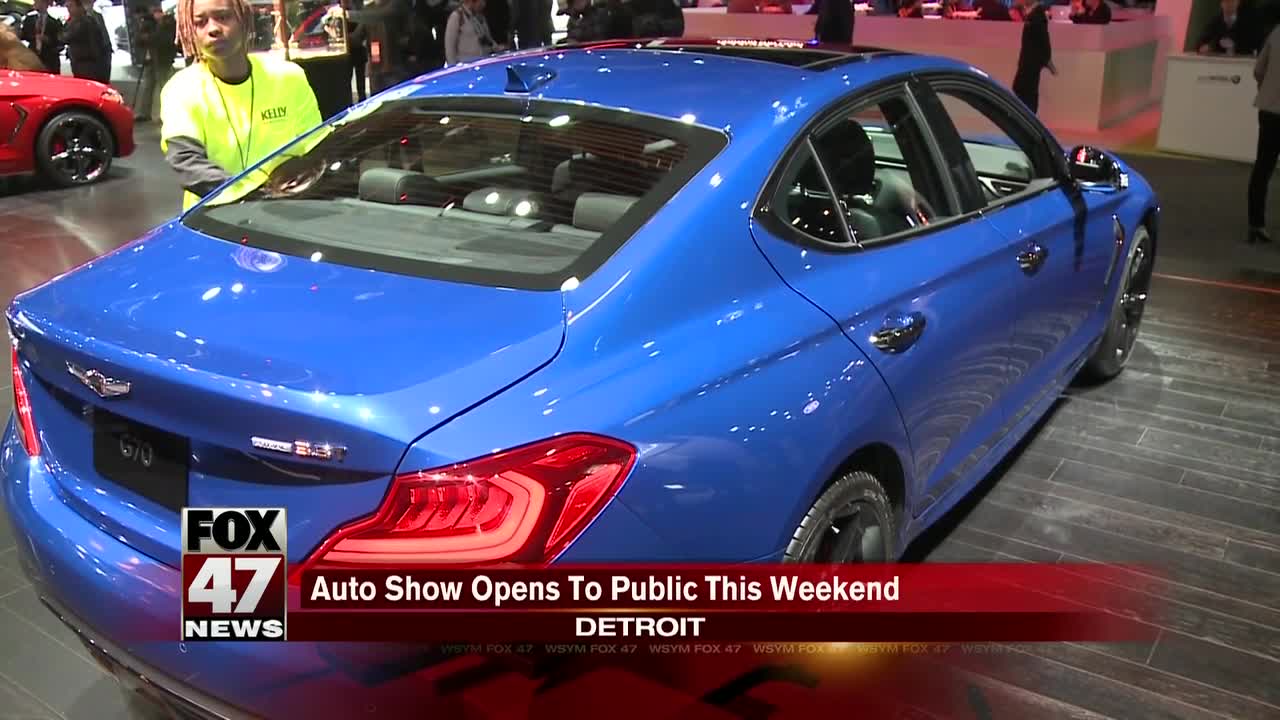 North American Auto Show to open to the public